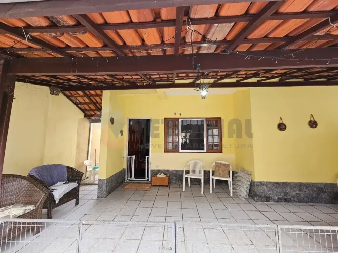 Sobrado com 3 dormitórios à venda, 104 m² por R$ 500.000,00 - Martim de Sá - Caraguatatuba