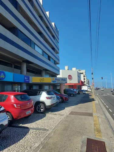 Alugo ou vendo sala comercia/loja no Praia Bella Center na Pituba - Reformada com Mezanino