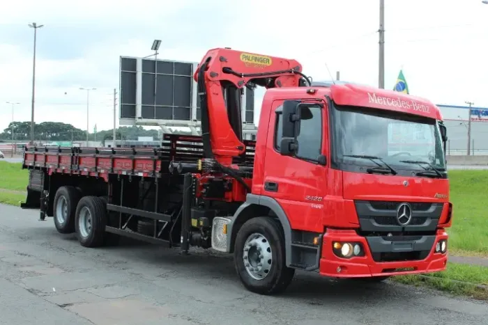 MB 2426 6x2 2023 conjunto 0KM