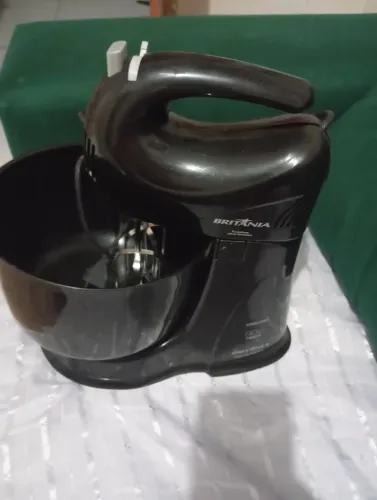 Batedeira Britânia pérola maxx