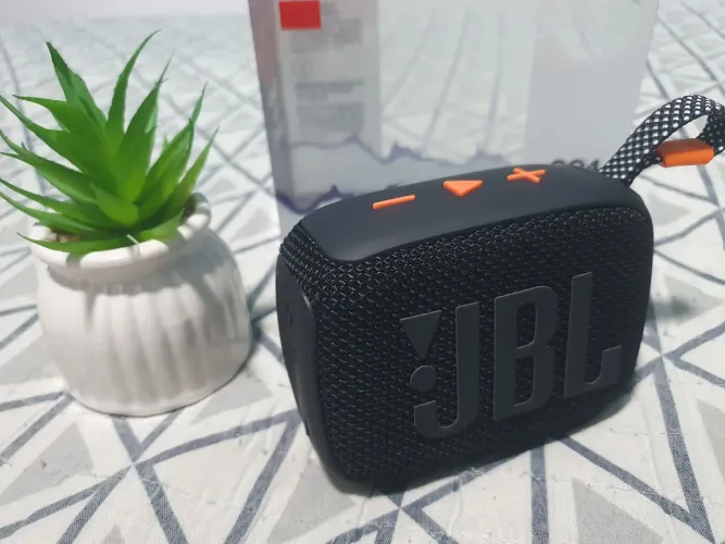 Caixinha de Som JBL Go 4, 1ª linha 