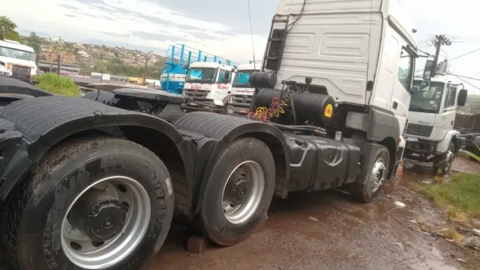 Vendo-M.BENZ/AXOR 2644S6X4 ( Traçado )