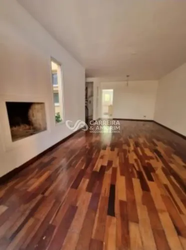 Linda casa em condomínio à venda no Jardim Ampliação, São Paulo-SP: 3 quartos, 1 suíte, 2