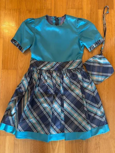vestido cetim tons de azul