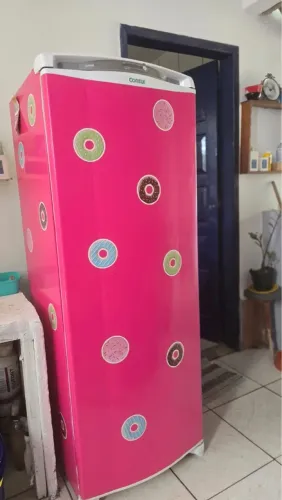 Geladeira Consul com Adesivos