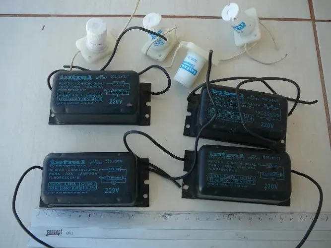 4 reatores 1x20w - 220 volts + 4 start´s