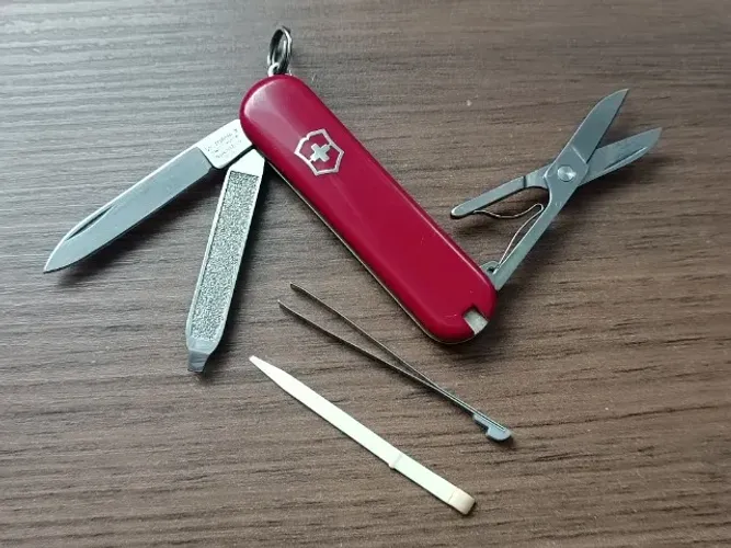 Vt6527 - Mini Canivete Suíço Victorinox 58mm - Classic Red