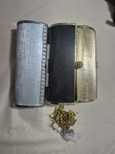 Clutches de festa - disponível Prata e Preto