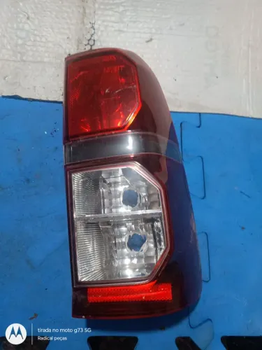 Lanterna Hilux 2012 a 2015