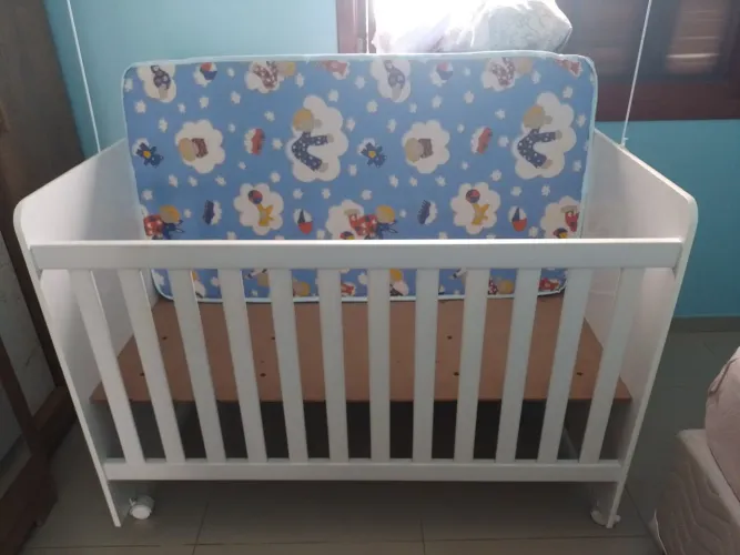 Berço Infantil Branco em mdf
