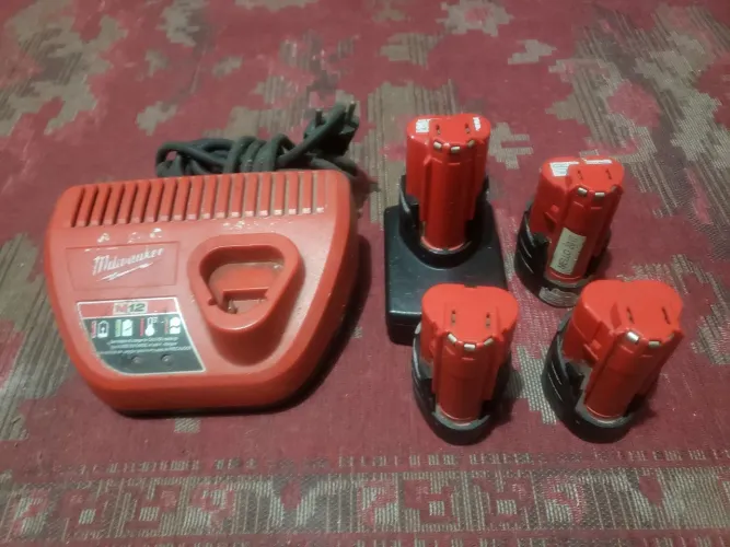 Baterias milwaukee m12 2ah e 4ah