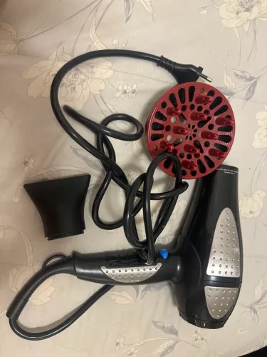 Secador conair ótimas condições com secador para cabelo cacheado