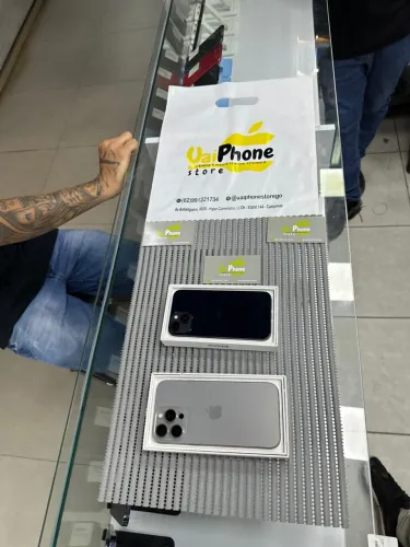 IPHONE 15 PRO MAX 256 GB SEMI NOVO - 3 MESES DE GARANTIA ( TODAS AS CORES )