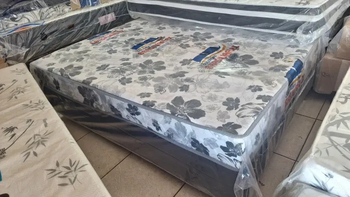 Cama box casal espuma
