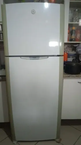 Geladeira Duplex em ótimo estado 450 LITROS