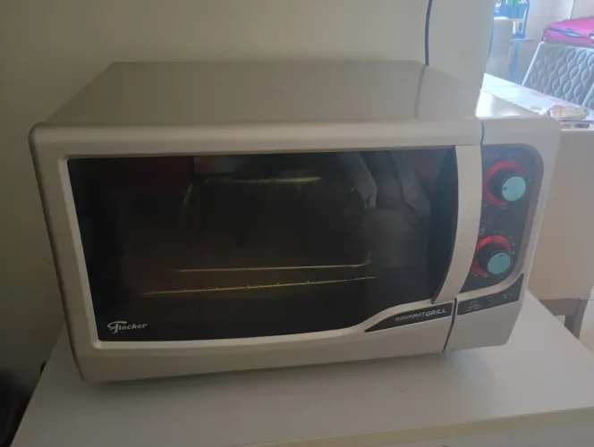 Forno Fischer bem grande com grill novo