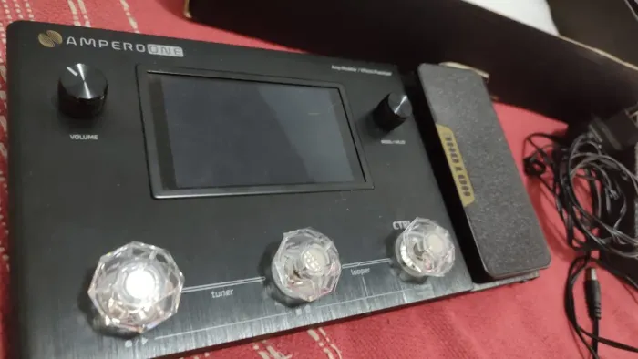 Pedaleira Hotone Ampero One