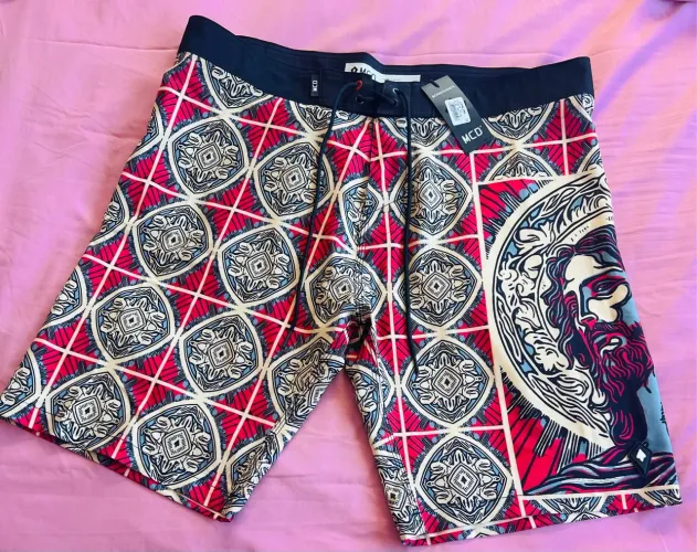 Shorts de Praia MCD Estampado - Conforto e Estilo!
