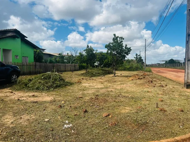 Terreno de Esquina no Loteamento Monte Cristo