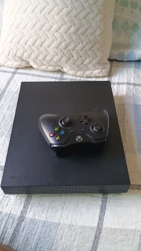 X box one x 1tb 