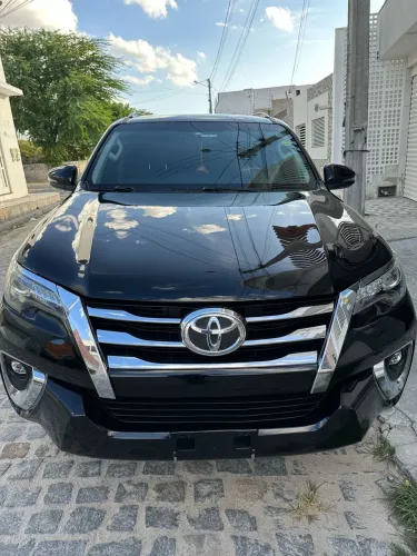 Toyota Hilux SW4 SRX 4X4 2.8 TDI 16V Dies. Aut. 2018