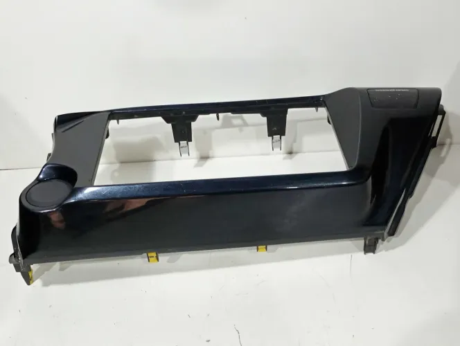 Moldura Multimídia Hilux 2019 Manual