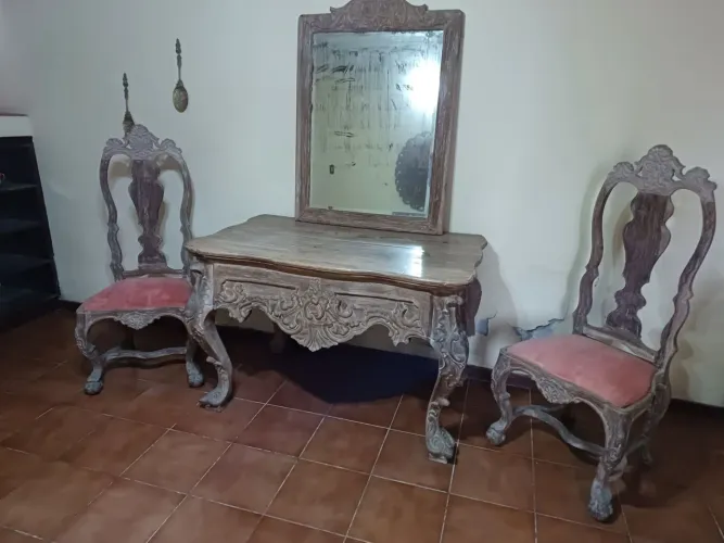 APARADOR + ESPELHO + CADEIRAS ANTIGAS ESTILO LUÍS XV