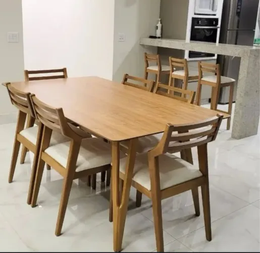 Mesa de Jantar em Madeira com 6 Cadeiras