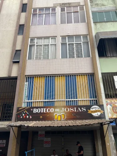 Prédio Núcleo Bandeirante em frente à delegacia 