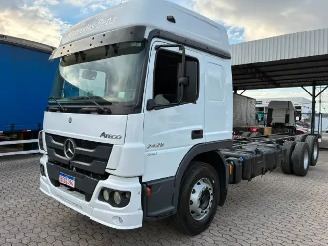 Mercedes Atego 2426 ano 2020