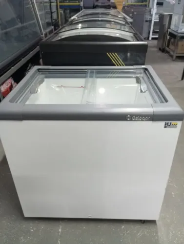 NZ. Freezer horizontal tampa de vidro 200 litros GELOPAR 
