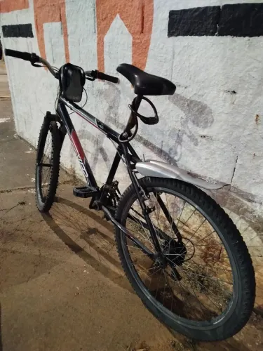 Bicicleta WRP Aro 26 de aço com Suspensão + Acessórios - Ótima para Passeio ou Trabalho