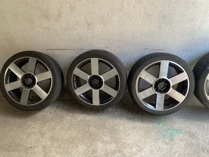 RODAS TALÃO VOLKSWAGEM 5FUROS C/PNEUS SEMINOVOS