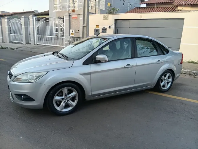 Ford Focus Sedan 2.0 16v/2.0 16V Flex 4P Aut. 2009