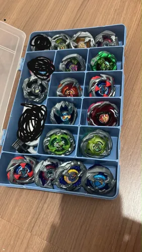 Vendo minha coleção de Beyblade X