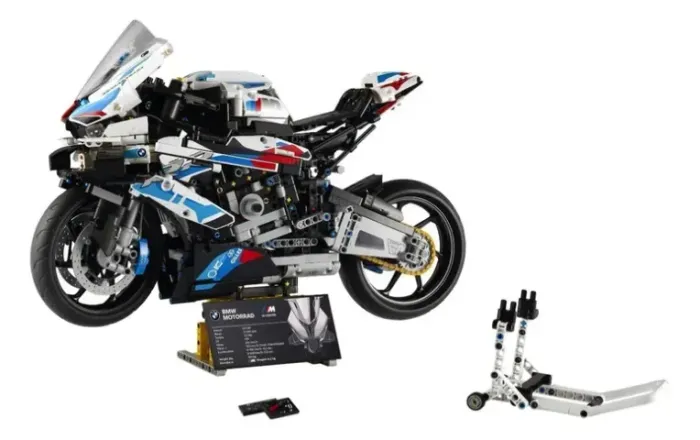 BMW M1000RR Lego Montada