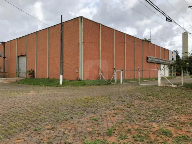 Galpão para locação no bairro Beatriz- Araguari