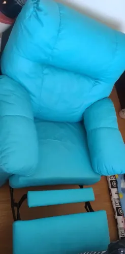 Poltrona Azul Reclinável c/ Apoio para Pés