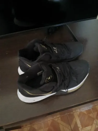 Nike kyrie irving