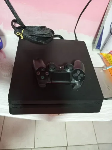 Ps4 slim