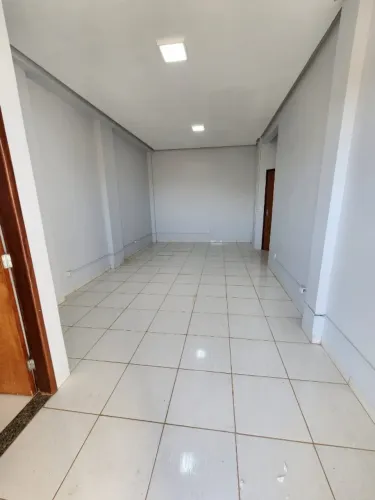 Sala comercial na 806 Sul (ACSV-SE 82) Avenida LO-19 - Aluguel 