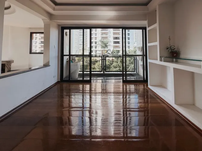Apartamento à venda com 204m², 4 quartos e 4 vagas
