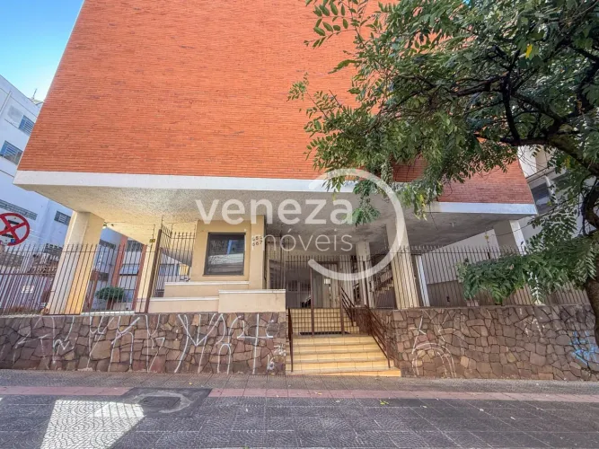 Apartamento à venda com 2 quartos no Centro de Londrina