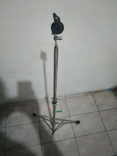 Estante de prato de bateria musical