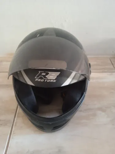 CAPACETE