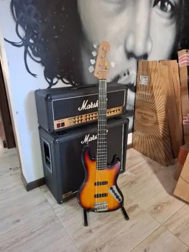 Baixo Squire Deluxe V 5 cordas