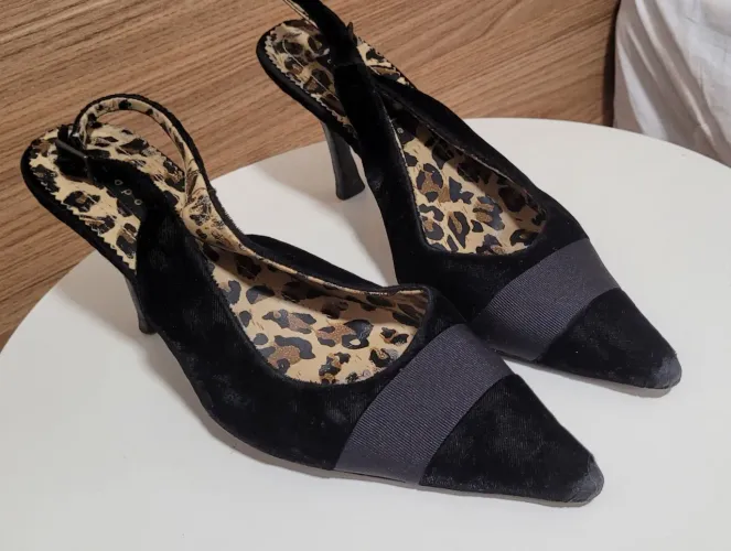 Scarpin slingback Capodarte número 339
