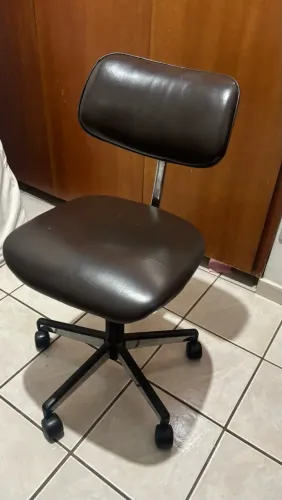Cadeira rotatória para escritório