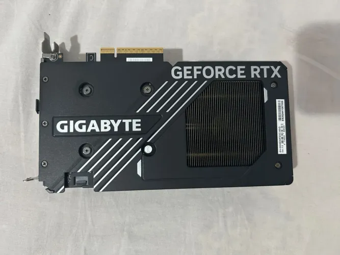 RTX 5060 oc gigabyte dual