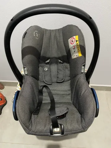 Bebê conforto com base - Maxi cosi